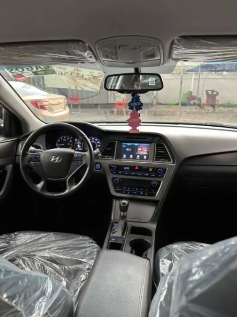Hyundai Sonata   - 2016