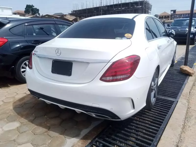Mercedes-Benz C 200   - 2016