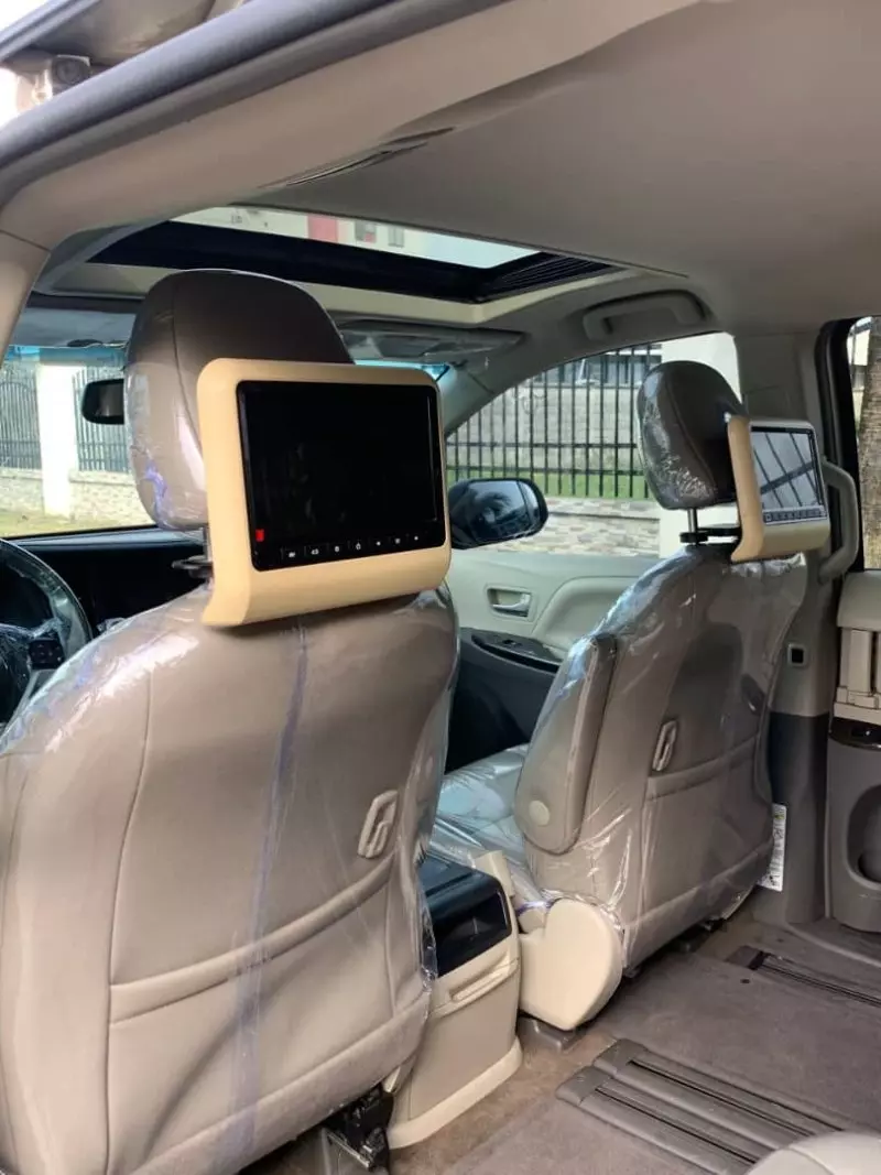 Toyota Sienna
