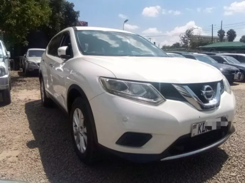 Nissan X-Trail   - 2016