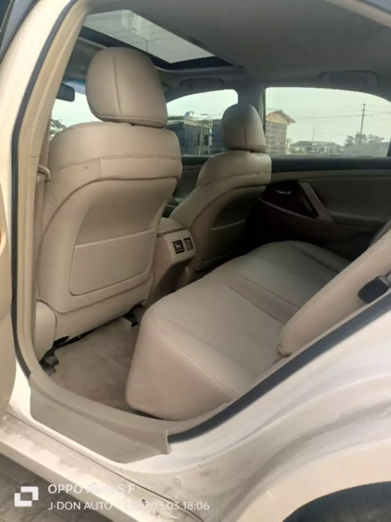 Toyota Camry   - 2008