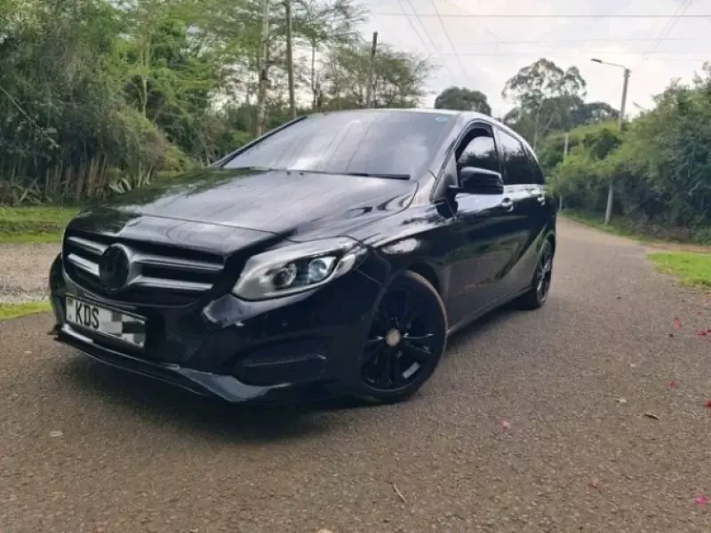 Mercedes-Benz B 180 - 2018