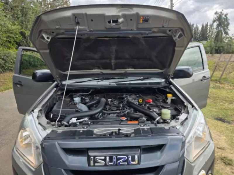 Isuzu D-Max   - 2021