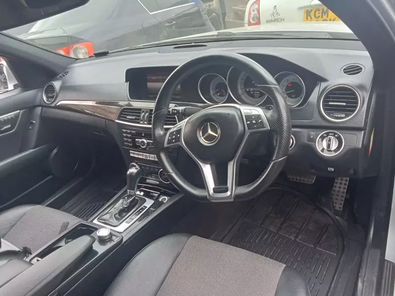 Mercedes-Benz C 200   - 2013