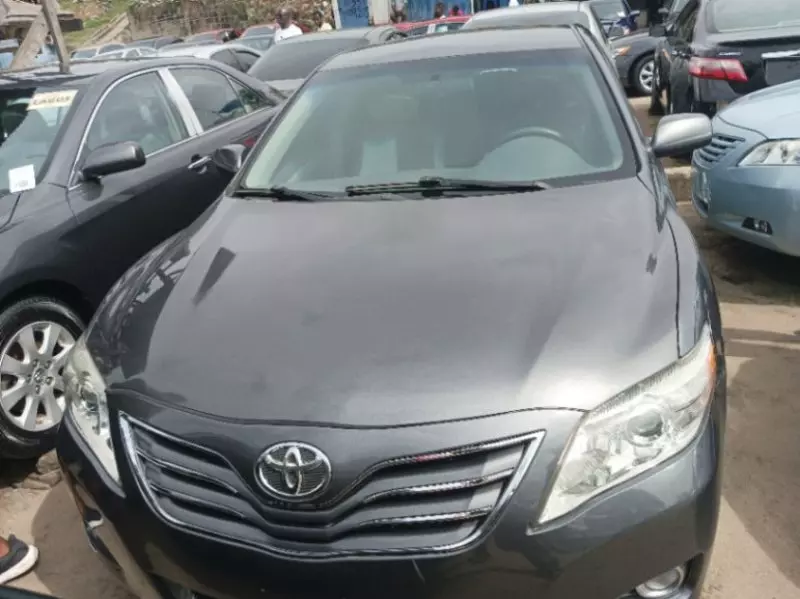 Toyota Camry   - 2006