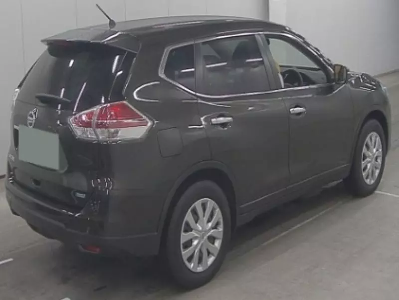 Nissan X-Trail   - 2015