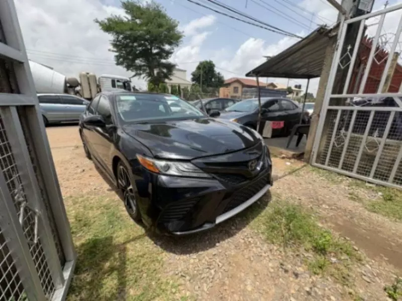 Toyota Camry   - 2019