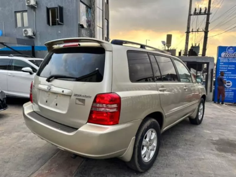 Toyota Highlander   - 2009