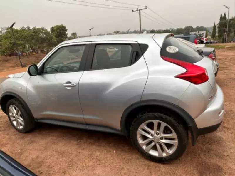 Nissan Juke   - 2012