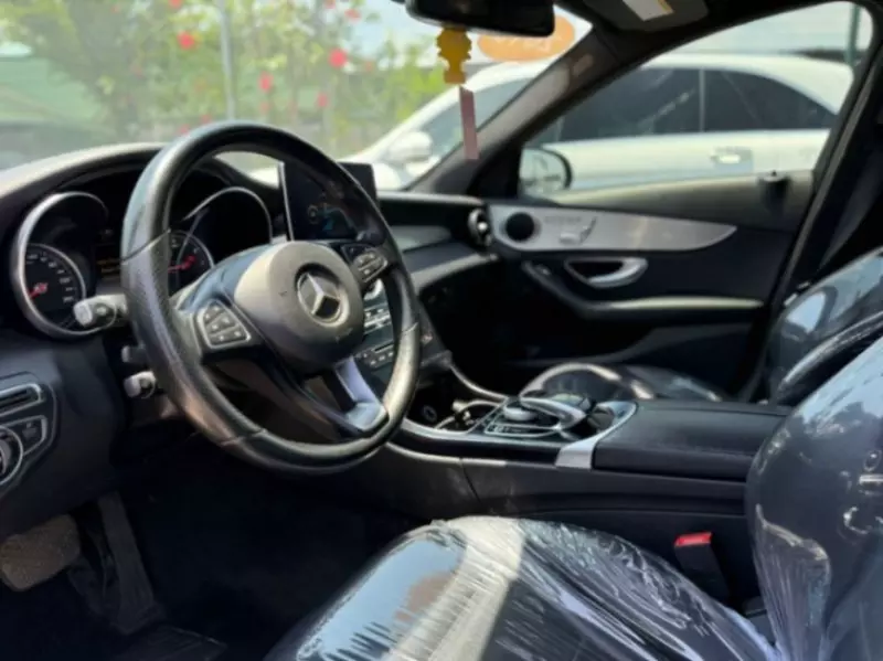 Mercedes-Benz C 300   - 2015