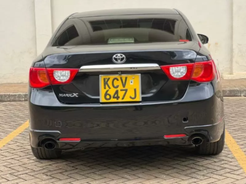 Toyota Mark X   - 2012