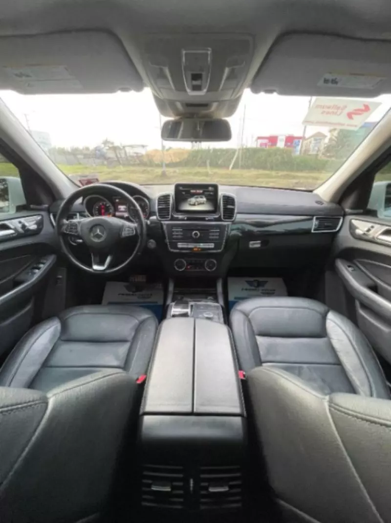 Mercedes-Benz GLE-Class   - 2016