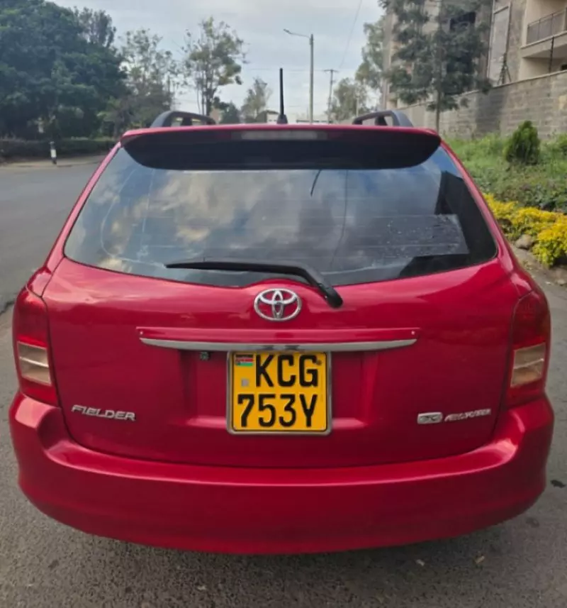 Toyota Fielder    - 2009