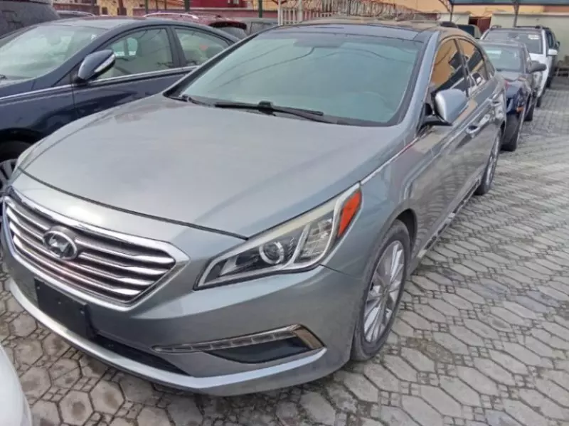 Hyundai Sonata   - 2015