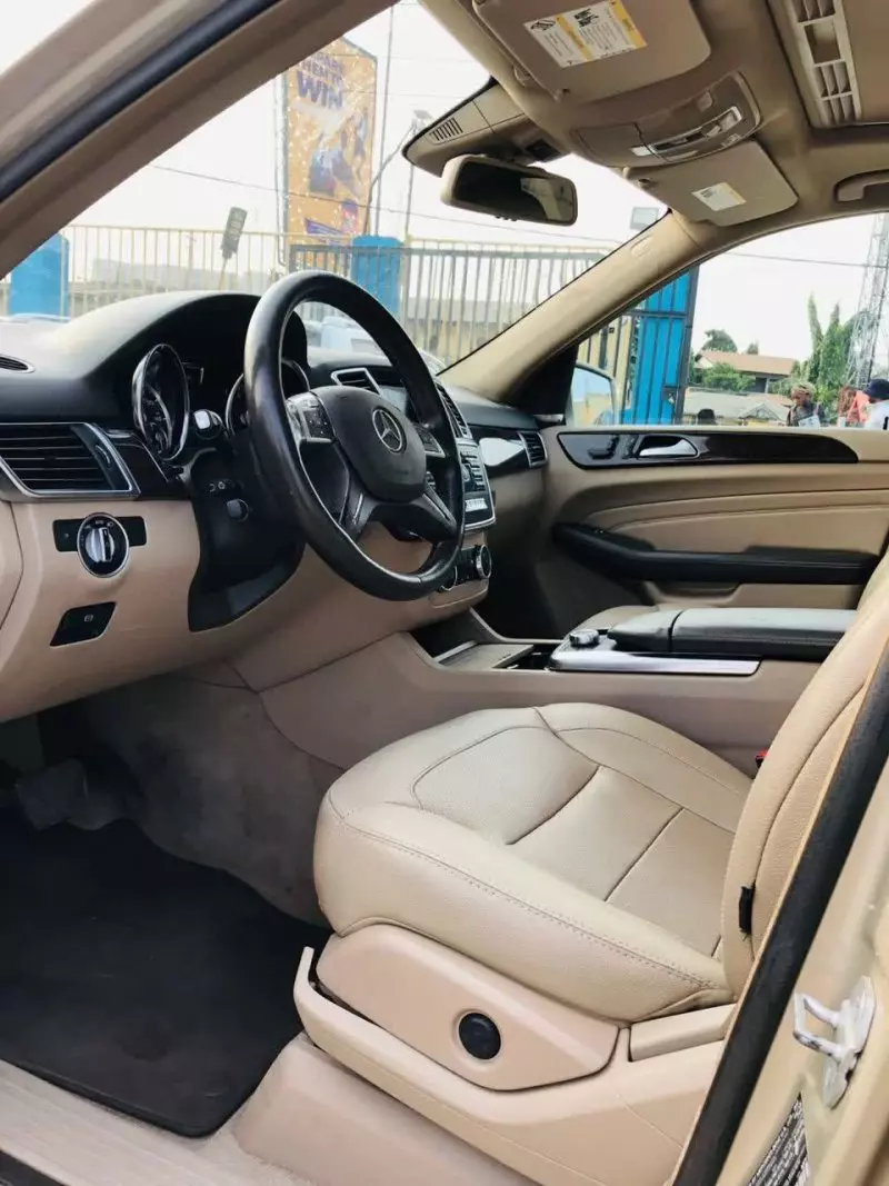 Mercedes-Benz ML 350   - 2013