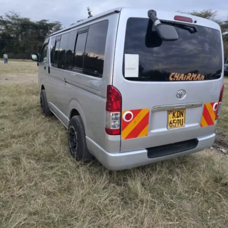 Toyota Hiace   - 2016