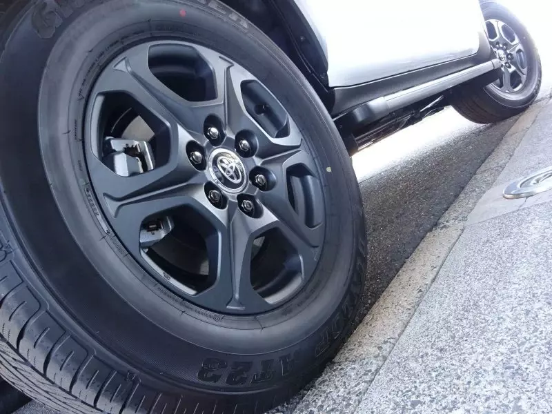 Toyota Landcruiser 300   - 2023