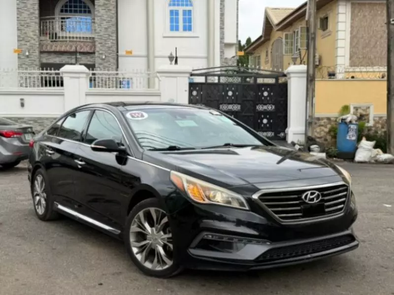 Hyundai Sonata   - 2015