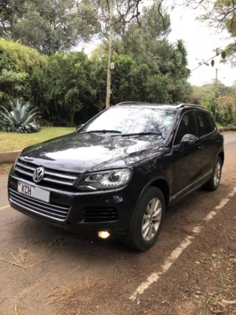 Volkswagen Touareg   - 2012