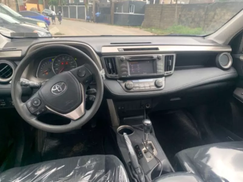 Toyota RAV 4   - 2014