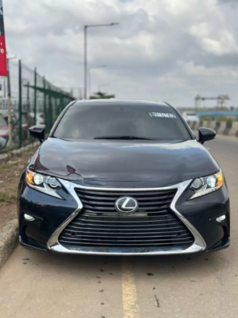 Lexus ES 350 - 2016