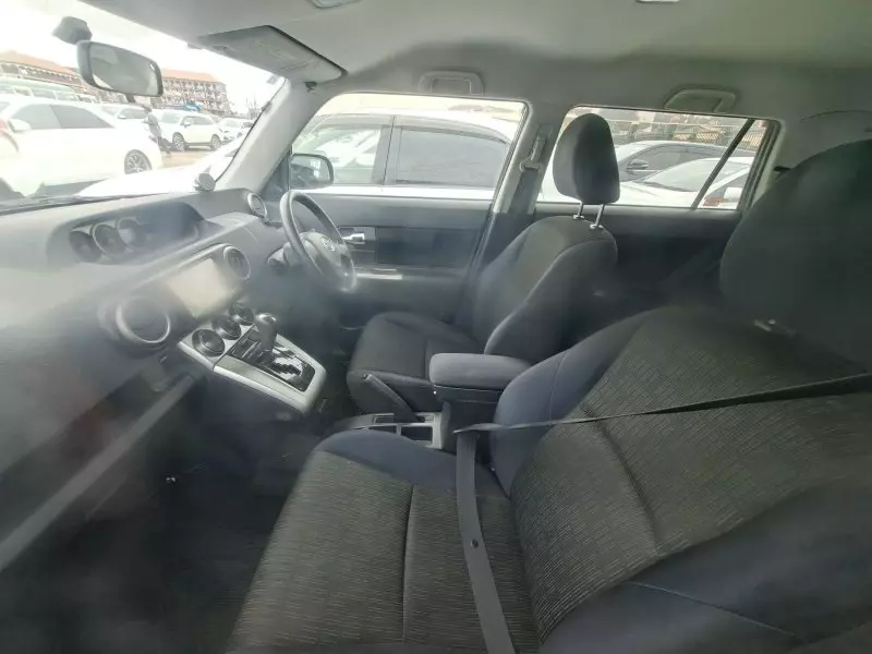 Toyota Rumion   - 2012