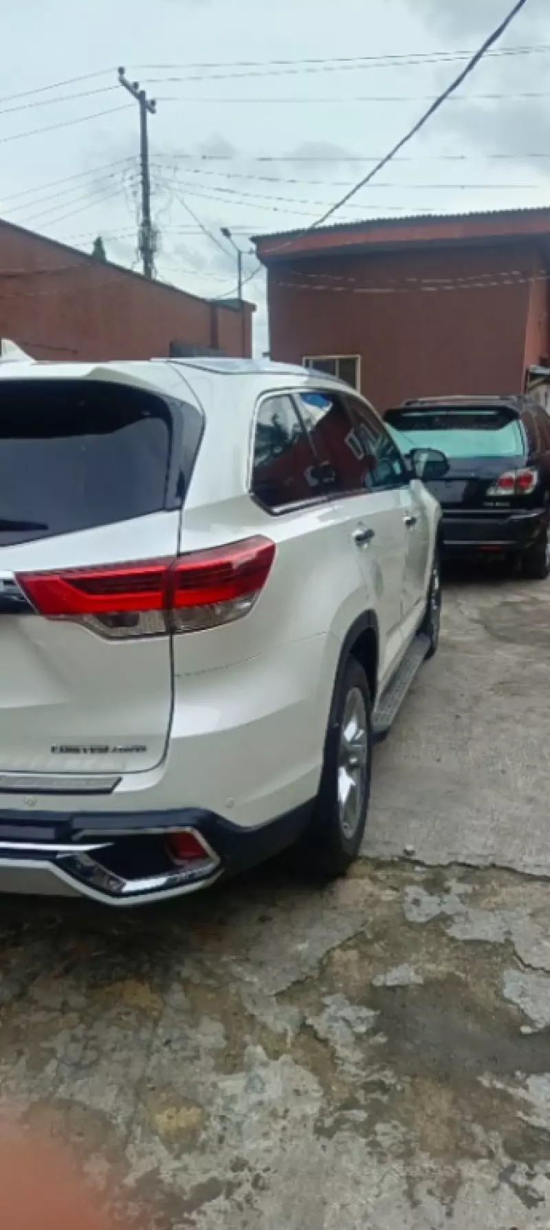 Toyota Highlander   - 2015