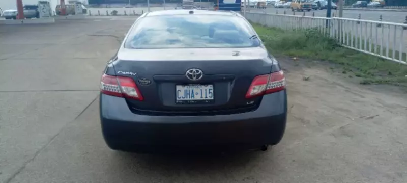 Toyota Camry   - 2010