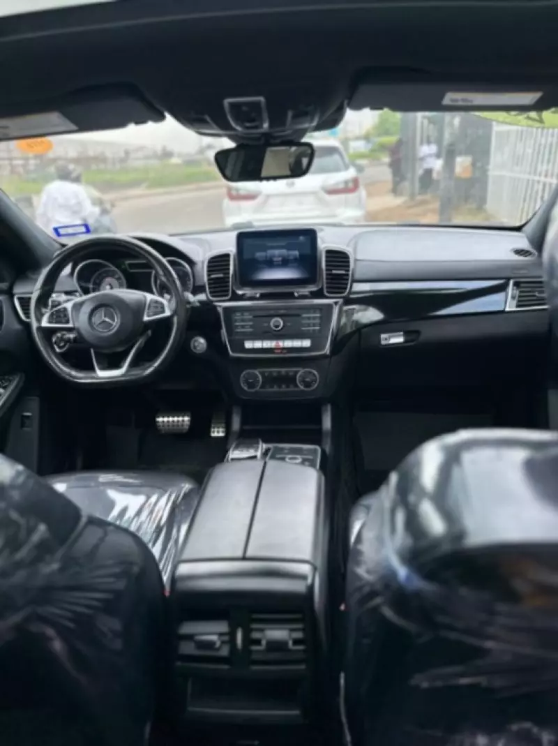 Mercedes-Benz GLE 43 AMG   - 2017