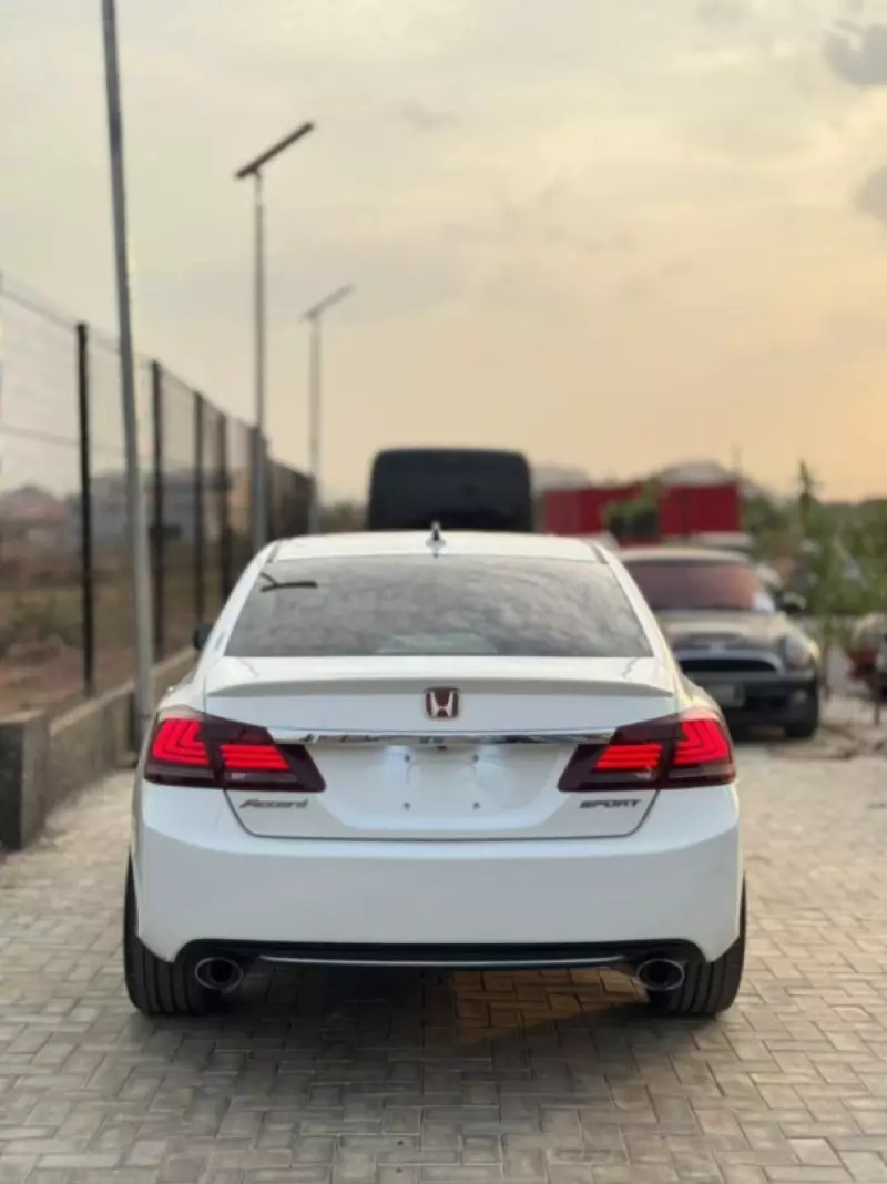Honda Accord   - 2014