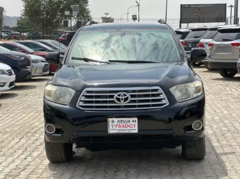 Toyota Highlander   - 2011