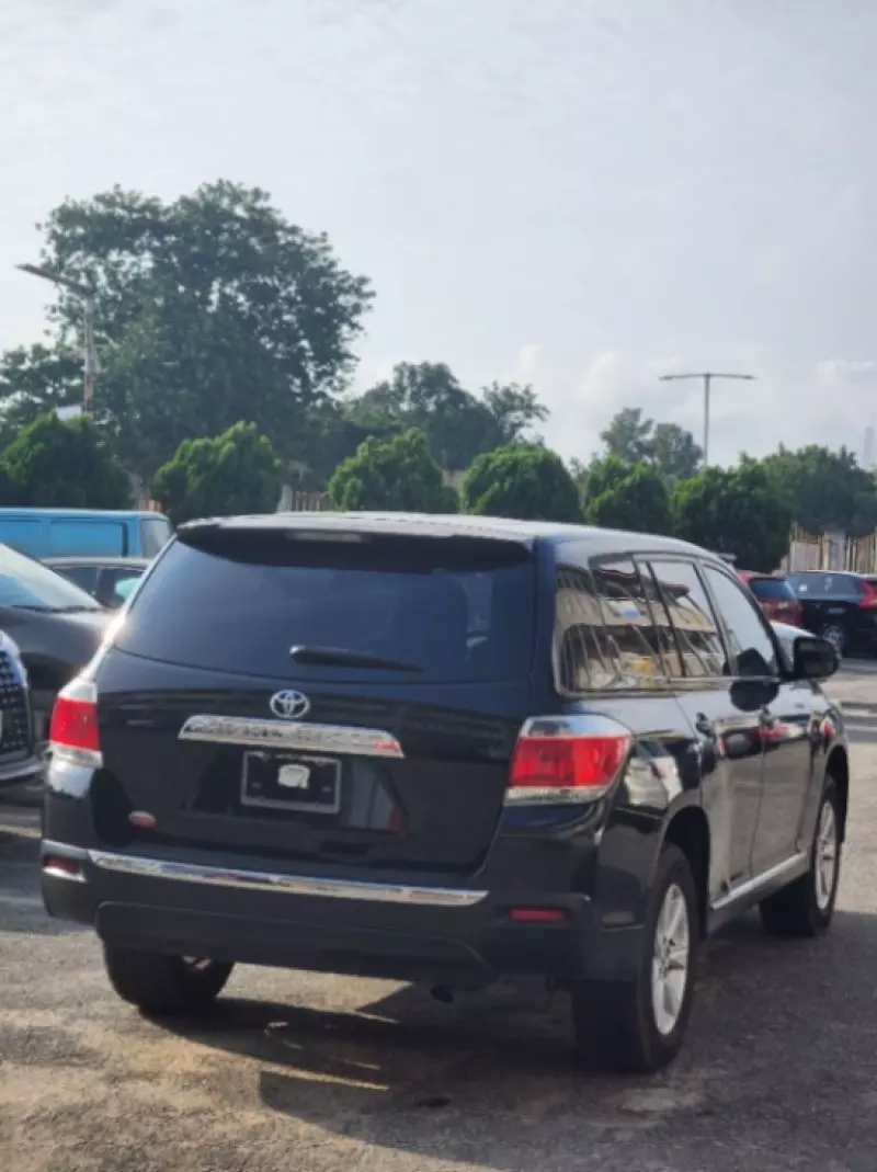Toyota Highlander   - 2009