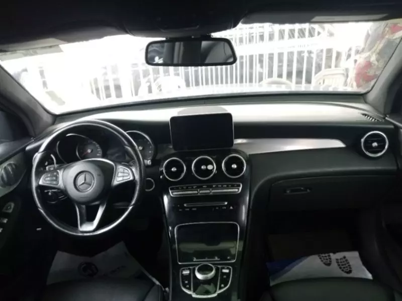 Mercedes-Benz GLC 300   - 2017