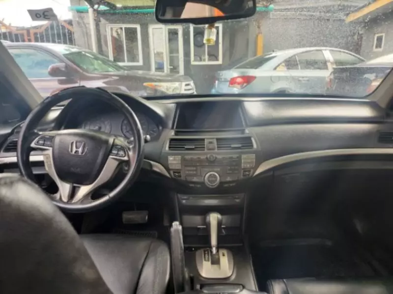 Honda Accord   - 2009
