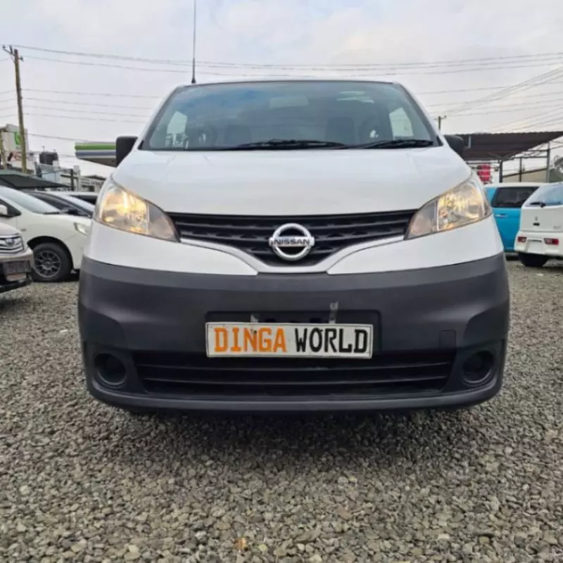 Nissan NV200   - 2019