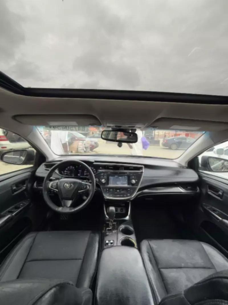 Toyota Avalon   - 2016