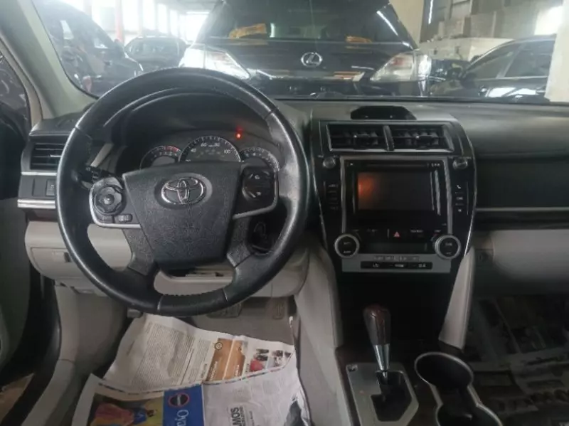 Toyota camry   - 2013