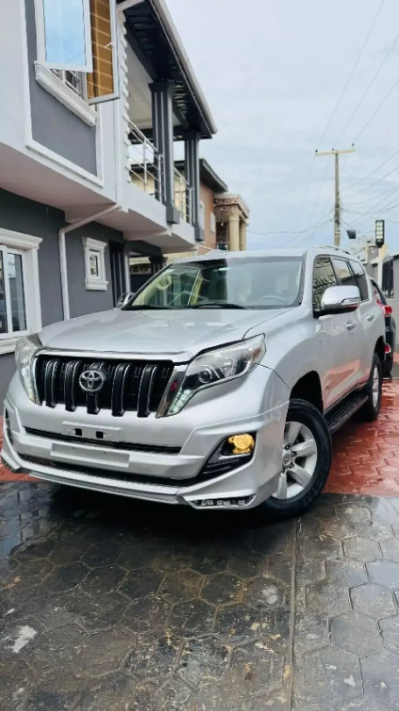 Toyota Landcruiser Prado   - 2015