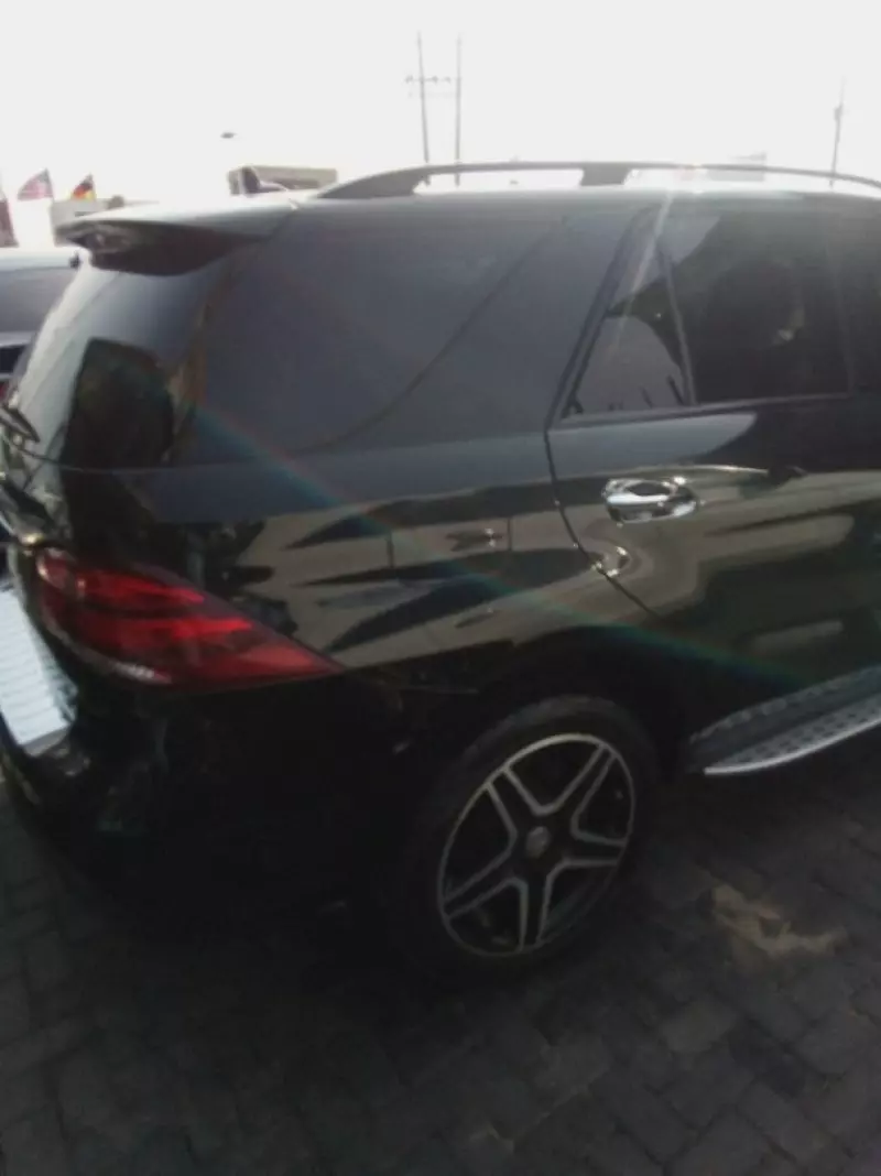 Mercedes-Benz GLE 400