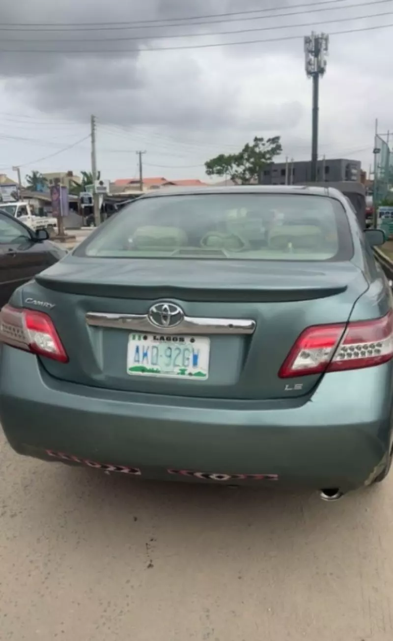 Toyota Camry   - 2008