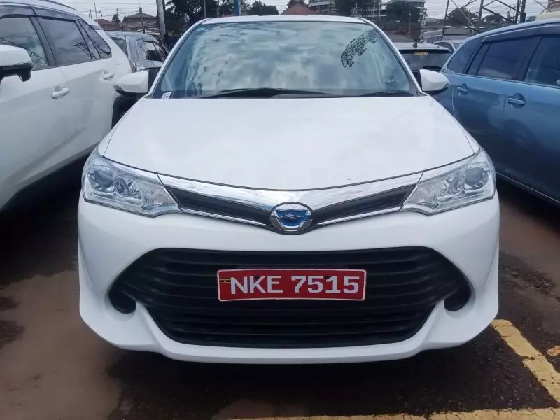 Toyota Fielder hybrid    - 2017