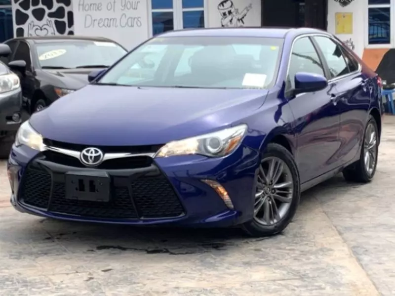 Toyota Camry   - 2015
