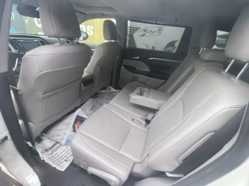 Toyota Highlander   - 2018