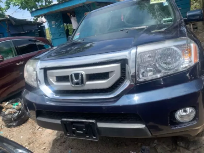 Honda Pilot   - 2011