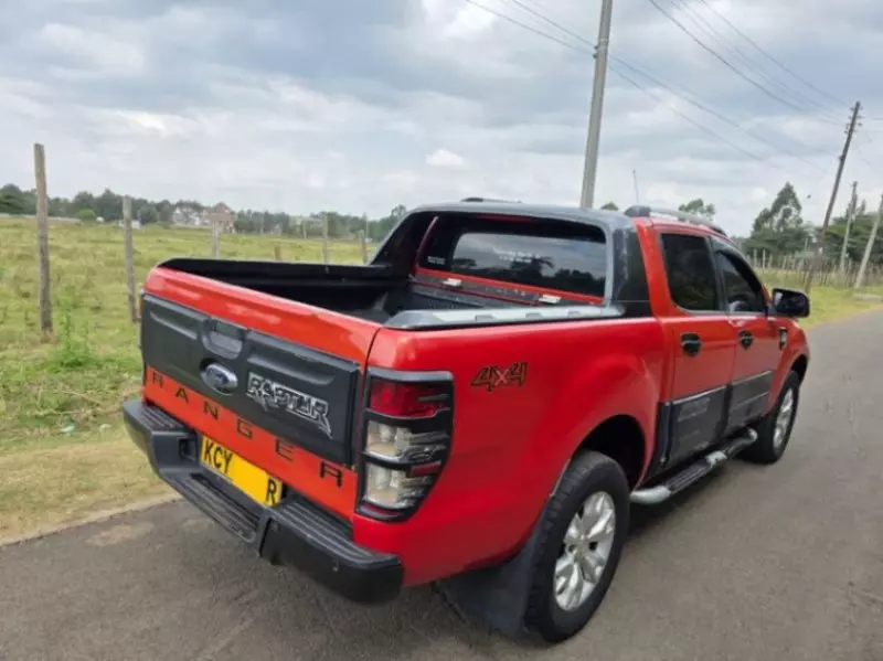 Ford Raptor   - 2014