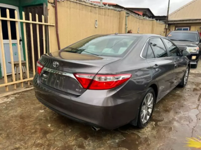 Toyota Camry   - 2015