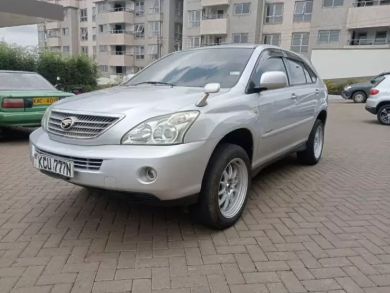 Toyota Harrier   - 2012