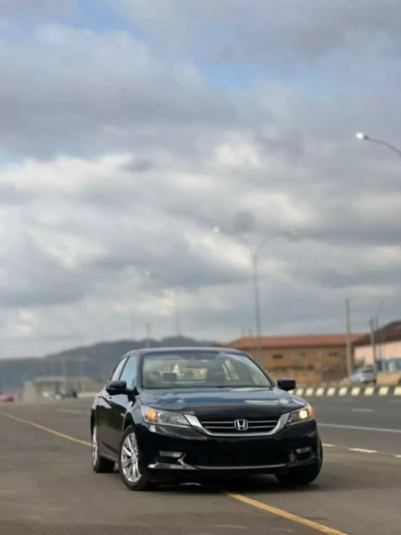 Honda Accord   - 2015