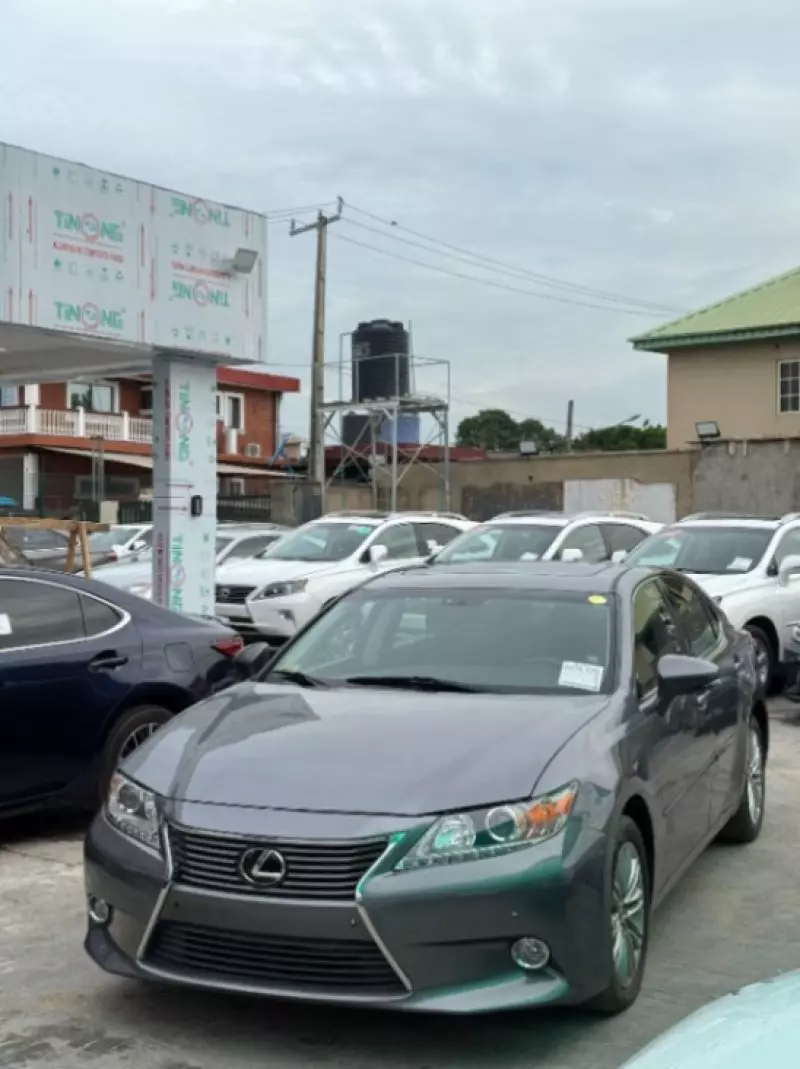 Lexus ES 350   - 2014
