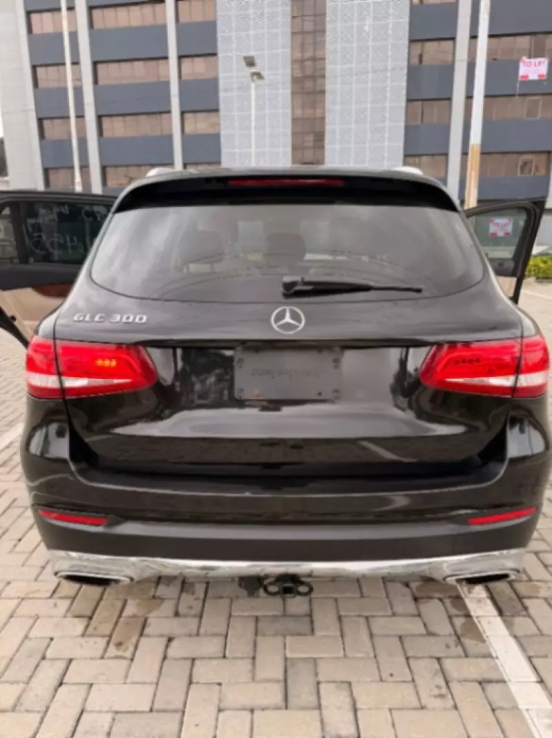 Mercedes-Benz GLC 300